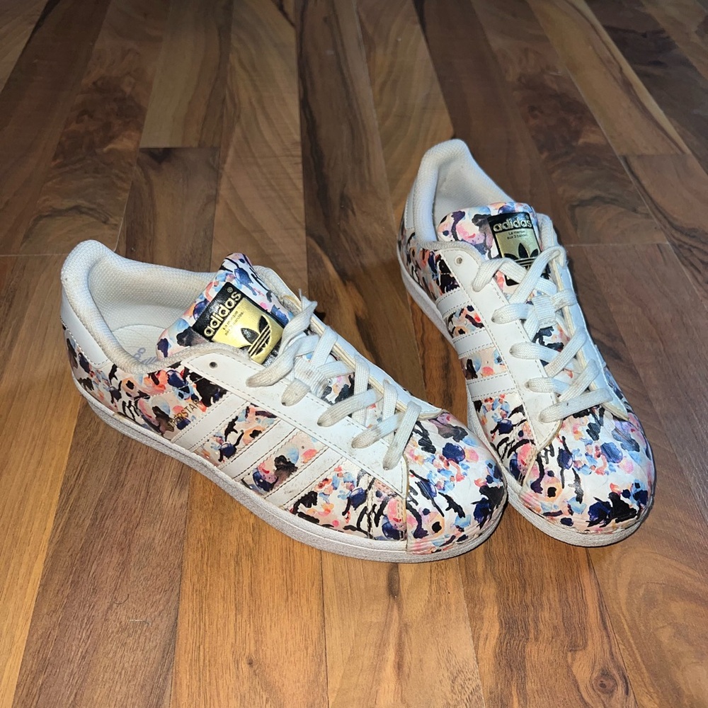 Women’s Floral Lowtop Adidas Shoes